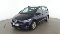 Blau Gebraucht 2019 VW Touran Comfortline Van / Kleinbus | 22.860 € (Fairer Preis)