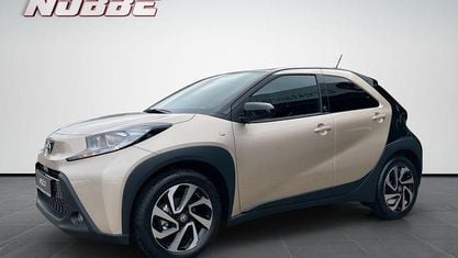Nouvelle Toyota Aygo X 72 ch (52 kW) 2025 Beige SUV