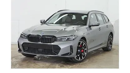 Gebraucht BMW 330e M Sport 292 PS (214 kW) 2025 Grau Kombi