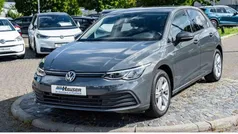 Gebraucht 2023 VW Golf VIII Life Limousine | 25.485 € (Fairer Preis)