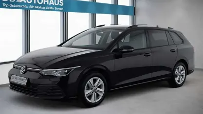 Gebraucht VW Golf VIII Life 150 PS (110 kW) 2024 Schwarz Kombi