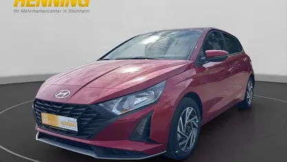 Neu Hyundai i20 58 PS (42 kW) 2025 Rot Limousine