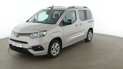 Gebraucht Toyota Proace Verso City 131 PS (96 kW) 2022 Grau Kombi