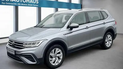 Gebraucht VW Tiguan Allspace Life 190 PS (139 kW) 2023 Silber SUV