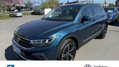 Night blue (metallic) Gebraucht 2024 VW Tiguan Move SUV | 33.995 € (Fairer Preis)
