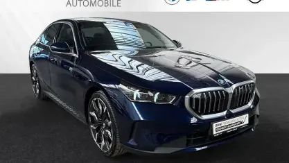 Gebraucht BMW i5 Sport Line 250 kW (340 PS) 2024 Bmw individual tansanitblau metallic Limousine