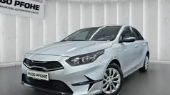 Sparklingsilber Gebraucht 2024 Kia Ceed Edition 7 Limousine | 18.965 € (Superpreis)