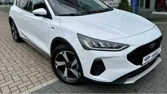 Weiß (frost weiß) Gebraucht 2024 Ford Focus Active Limousine | 21.490 € (Superpreis)