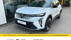 Weiß Gebraucht 2025 Renault Scénic Iconic Van / Kleinbus | 46.750 € (Guter Preis)