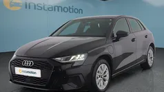 Schwarz Gebraucht 2022 Audi A3 Sportback e-tron Limousine | 21.949 € (Guter Preis)