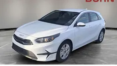 Weiß Neu 2025 Kia Ceed Kleinwagen | 24.690 € (Fairer Preis)