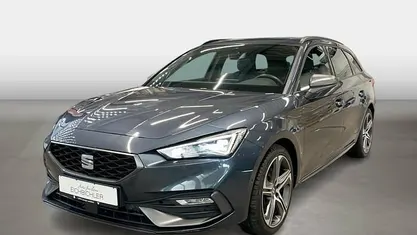 Begagnad Seat Leon FR 150 HK (110 kW) 2022 Grå Kombi