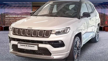 Gebraucht Jeep Compass 241 PS (177 kW) 2022 Silber SUV