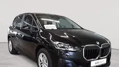 Saphirschwarz metallic Gebraucht 2022 BMW 218 Active Tourer Performance Van / Kleinbus | 28.190 € (Fairer Preis)