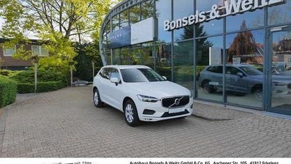 Używany Volvo XC60 Momentum 197 KM (144 kW) 2021 Biały SUV