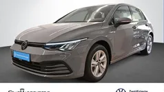 Gebraucht 2024 VW Golf VIII Life Limousine | 26.980 € (Fairer Preis)