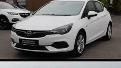 Weiss Gebraucht 2021 Opel Astra Edition Limousine | 15.490 € (Fairer Preis)