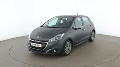 Grau Gebraucht 2017 Peugeot 208 Allure Kleinwagen | 10.080 € (Etwas zu teuer)