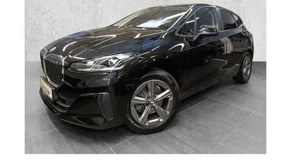 Gebraucht 2022 BMW 218 Sport Line Van / Kleinbus | 23.970 € (Fairer Preis)