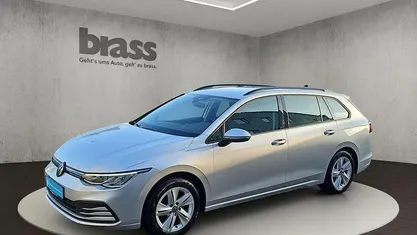 Gebraucht VW Golf VIII Life 150 PS (110 kW) 2023 Reflexsilber metallic Kombi