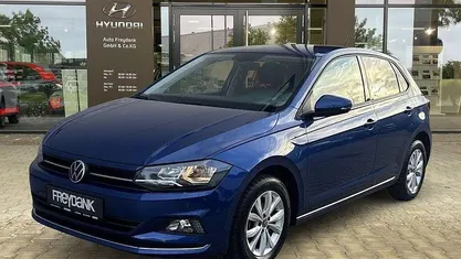 Gebraucht VW Polo Highline 95 PS (69 kW) 2021 Reef blue metallic Kleinwagen