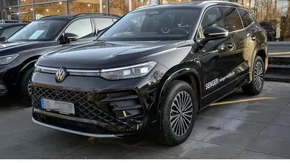 Gebraucht 2025 VW Tayron R-line SUV | 61.490 € (Fairer Preis)