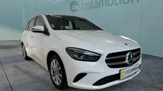 Weiß Gebraucht 2019 Mercedes B200 Van / Kleinbus | 24.799 € (Fairer Preis)