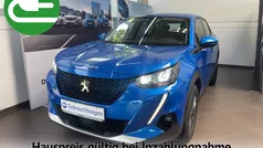 Blau Gebraucht 2021 Peugeot e-2008 Active SUV | 18.990 € (Fairer Preis)