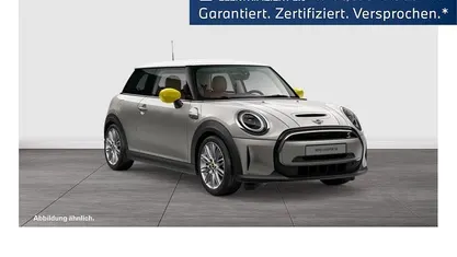 Gebraucht Mini Cooper SE Classic 135 kW (184 PS) 2023 Weiß Kleinwagen