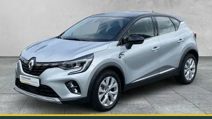 Gebraucht Renault Captur Intens 158 PS (116 kW) 2022 Grau SUV