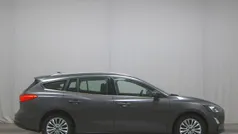 Grau Gebraucht 2021 Ford Focus Titanium Limousine | 14.480 € (Superpreis)