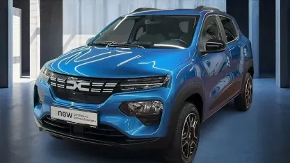 Brugt Dacia Spring Essentiel 33 kW (45 HK) 2023 Blå Hatchback