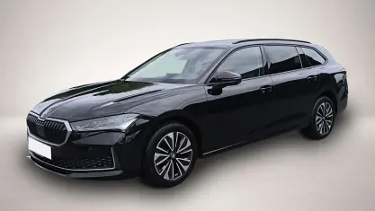 Gebraucht Skoda Superb 150 PS (110 kW) 2025 Schwarz Kombi