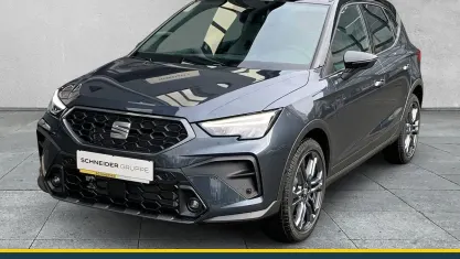 Neu Seat Arona FR 116 PS (85 kW) 2026 Grau SUV