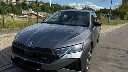 Gebraucht 2024 Skoda Octavia RS Kombi | 40.900 € (Fairer Preis)