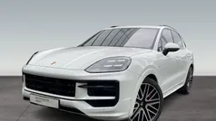 Gebraucht 2024 Porsche Cayenne S E-Hybrid SUV | 119.900 € (Etwas zu teuer)