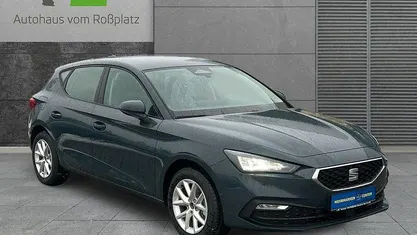 Novo Seat Leon Style 116 HP (85 kW) 2025 Azul Sedan