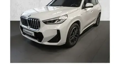 Gebraucht BMW iX1 M Sport 230 kW (313 PS) 2023 Weiß SUV