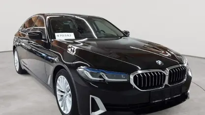 Gebraucht BMW 520 Luxury Line 190 PS (139 kW) 2022 Schwarz uni Limousine