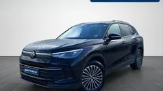 Deep black perleffekt metallic Gebraucht 2025 VW Tiguan Life SUV | 33.980 € (Fairer Preis)