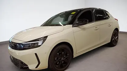 Gebraucht Opel Corsa GS Line 131 PS (96 kW) 2023 Lack weiss banquise/typ aussen Kleinwagen