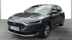 Grau Gebraucht 2025 Ford Focus Titanium Limousine | 27.900 € (Fairer Preis)