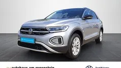 Gebraucht 2024 VW T-Roc Style SUV | 30.940 € (Fairer Preis)