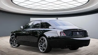 Ny Rolls Royce Ghost 600 HK (441 kW) 2025 Svart Sedan