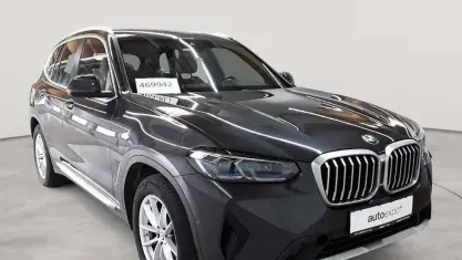 Gebraucht BMW X3 Sport Line 190 PS (139 kW) 2022 Schwarz SUV