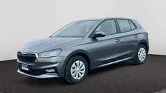 Grau Gebraucht 2025 Skoda Fabia Essence Limousine | 16.250 € (Superpreis)