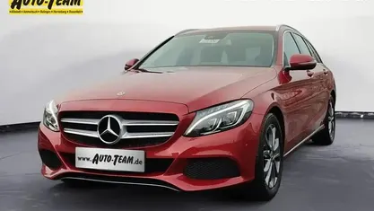 Gebraucht Mercedes C180 Avantgarde 156 PS (114 kW) 2017 Rot Limousine