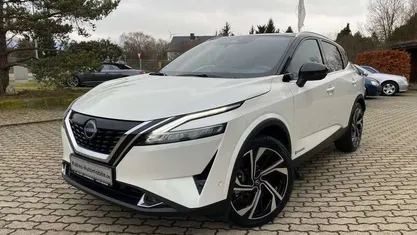 Neu Nissan Qashqai Tekna+ 190 PS (139 kW) 2025 Dark grey SUV