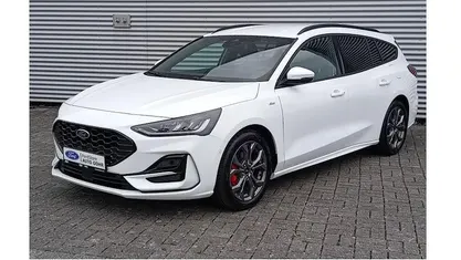 Gebraucht 2025 Ford Focus ST-Line Limousine | 31.990 € (Fairer Preis)
