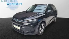 Schwarz Neu 2024 VW Tiguan IQ Drive SUV | 41.960 € (Guter Preis)